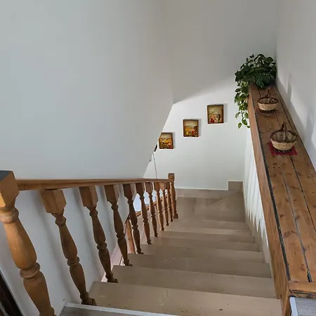 Claudia B&B-2